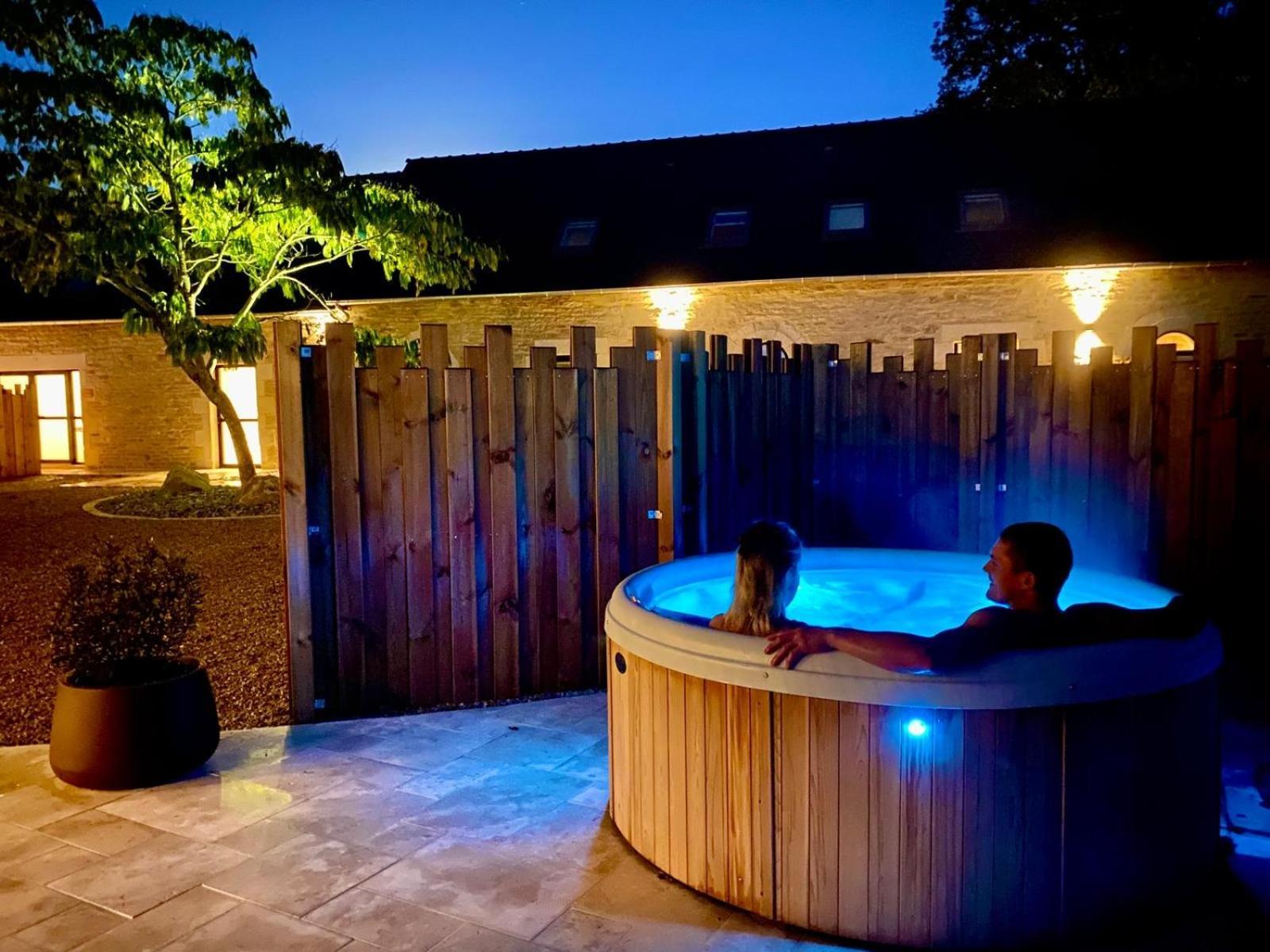 Le Domaine De Soani - Piscine Interieure, Jacuzzis & Sauna Saint-Évarzec Extérieur photo